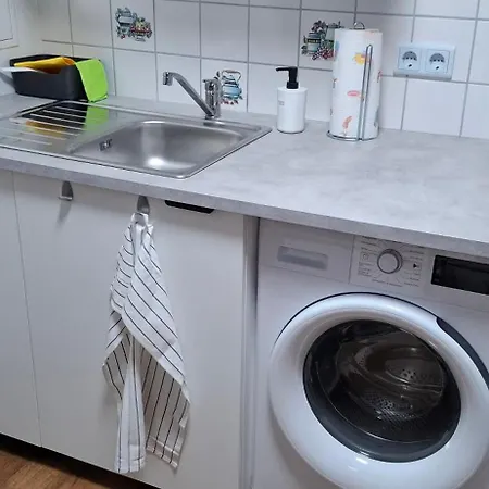 Apartment 3-zimmer-apartment Stay-at-aj Homes Boenen Mit Komplett Ausgestatteter Kueche, Balkon, 6 Hotel-boxspringbetten & Schlafsofa Sowie Kostenlos Inklusive Bettwaesche & Handtuecher, Verbrauchsartikel, Parkplatz, Wifi & Smarttv Bonen