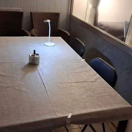 3-zimmer-apartment Stay-at-aj Homes Boenen Mit Komplett Ausgestatteter Kueche, Balkon, 6 Hotel-boxspringbetten & Schlafsofa Sowie Kostenlos Inklusive Bettwaesche & Handtuecher, Verbrauchsartikel, Parkplatz, Wifi & Smarttv * Bonen