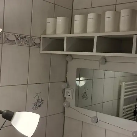 3-zimmer-apartment Stay-at-aj Homes Boenen Mit Komplett Ausgestatteter Kueche, Balkon, 6 Hotel-boxspringbetten & Schlafsofa Sowie Kostenlos Inklusive Bettwaesche & Handtuecher, Verbrauchsartikel, Parkplatz, Wifi & Smarttv Apartment *