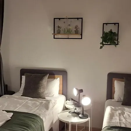 3-zimmer-apartment Stay-at-aj Homes Boenen Mit Komplett Ausgestatteter Kueche, Balkon, 6 Hotel-boxspringbetten & Schlafsofa Sowie Kostenlos Inklusive Bettwaesche & Handtuecher, Verbrauchsartikel, Parkplatz, Wifi & Smarttv Apartment Bonen