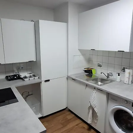 3-zimmer-apartment Stay-at-aj Homes Boenen Mit Komplett Ausgestatteter Kueche, Balkon, 6 Hotel-boxspringbetten & Schlafsofa Sowie Kostenlos Inklusive Bettwaesche & Handtuecher, Verbrauchsartikel, Parkplatz, Wifi & Smarttv *