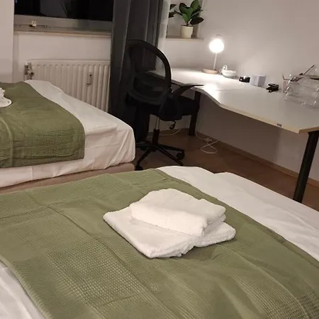 Apartment 3-zimmer-apartment Stay-at-aj Homes Boenen Mit Komplett Ausgestatteter Kueche, Balkon, 6 Hotel-boxspringbetten & Schlafsofa Sowie Kostenlos Inklusive Bettwaesche & Handtuecher, Verbrauchsartikel, Parkplatz, Wifi & Smarttv *