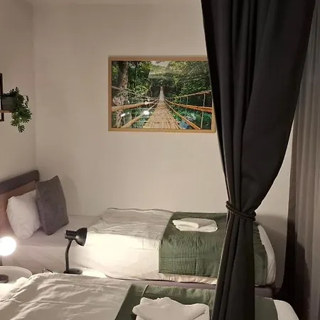 3-zimmer-apartment Stay-at-aj Homes Boenen Mit Komplett Ausgestatteter Kueche, Balkon, 6 Hotel-boxspringbetten & Schlafsofa Sowie Kostenlos Inklusive Bettwaesche & Handtuecher, Verbrauchsartikel, Parkplatz, Wifi & Smarttv Bonen